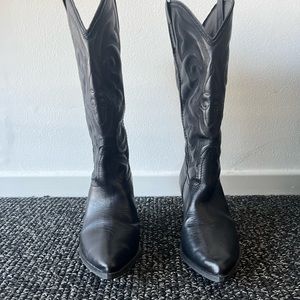 Steve Madden Leather western boots size 8.5 color black